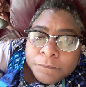 Meet your Posher, Beverly